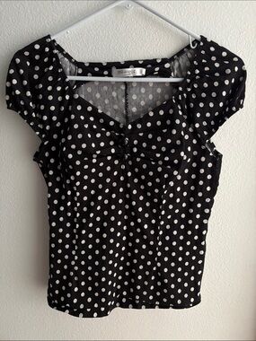 Black and White Polka Dot Cap Sleeve Blouse
